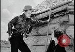 Immagine di Nativi indiani americani controllati per la tubercolosi United States USA, 1941, secondo 19 filmato di repertorio 65675078238