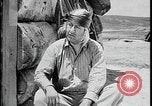 Immagine di Nativi indiani americani controllati per la tubercolosi United States USA, 1941, secondo 30 filmato di repertorio 65675078238