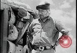 Immagine di Nativi indiani americani controllati per la tubercolosi United States USA, 1941, secondo 37 filmato di repertorio 65675078238