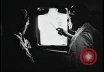 Immagine di Nativi indiani americani controllati per la tubercolosi United States USA, 1941, secondo 56 filmato di repertorio 65675078238