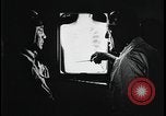 Immagine di Nativi indiani americani controllati per la tubercolosi United States USA, 1941, secondo 58 filmato di repertorio 65675078238