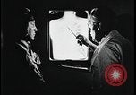 Immagine di Nativi indiani americani controllati per la tubercolosi United States USA, 1941, secondo 59 filmato di repertorio 65675078238