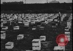 Image Champ de labour tracteurs Ford United States USA, 1935, de la seconde 28 séquences d'archives historiques vidéo 65675078251