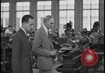 Standbild Henry Ford Edsel Ford und Dearborn Michigan USA, 1932, aus Sekunde 18 historischem Filmmaterial Videoclip 65675078266