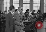Standbild Henry Ford Edsel Ford und Dearborn Michigan USA, 1932, aus Sekunde 21 historischem Filmmaterial Videoclip 65675078266