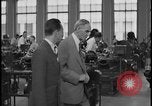 Standbild Henry Ford Edsel Ford und Dearborn Michigan USA, 1932, aus Sekunde 22 historischem Filmmaterial Videoclip 65675078266