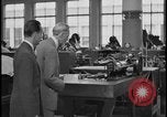 Standbild Henry Ford Edsel Ford und Dearborn Michigan USA, 1932, aus Sekunde 28 historischem Filmmaterial Videoclip 65675078266