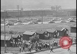 Standbild UAW-Mitglieder stimmen auf den ersten Vertrag mit der Ford Motor Company Dearborn Michigan USA, 1941, aus Sekunde 1 historischem Filmmaterial Videoclip 65675078267