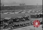 Standbild UAW-Mitglieder stimmen auf den ersten Vertrag mit der Ford Motor Company Dearborn Michigan USA, 1941, aus Sekunde 8 historischem Filmmaterial Videoclip 65675078267