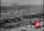 Standbild UAW-Mitglieder stimmen auf den ersten Vertrag mit der Ford Motor Company Dearborn Michigan USA, 1941, aus Sekunde 10 historischem Filmmaterial Videoclip 65675078267