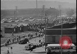 Standbild UAW-Mitglieder stimmen auf den ersten Vertrag mit der Ford Motor Company Dearborn Michigan USA, 1941, aus Sekunde 15 historischem Filmmaterial Videoclip 65675078267