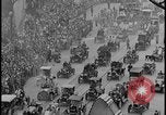 Standbild Detroit Auto Industrie Goldenes Jubiläum Detroit Michgan USA, 1940, aus Sekunde 25 historischem Filmmaterial Videoclip 65675078268