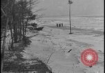 Image La direction de Ford et les amis de Harry Bennett s'ébattre dans la neige Tawas Michigan USA, 1934, de la seconde 1 séquences d'archives historiques vidéo 65675078270