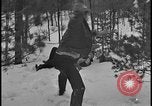 Image La direction de Ford et les amis de Harry Bennett s'ébattre dans la neige Tawas Michigan USA, 1934, de la seconde 29 séquences d'archives historiques vidéo 65675078270