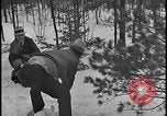 Image La direction de Ford et les amis de Harry Bennett s'ébattre dans la neige Tawas Michigan USA, 1934, de la seconde 35 séquences d'archives historiques vidéo 65675078270