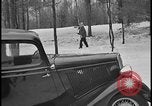 Image La direction de Ford et les amis de Harry Bennett s'ébattre dans la neige Tawas Michigan USA, 1934, de la seconde 61 séquences d'archives historiques vidéo 65675078270