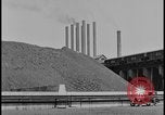 Image Production de coke et de l'engrais à l'usine Ford de Rouge Dearborn Michigan USA, 1928, de la seconde 5 séquences d'archives historiques vidéo 65675078278