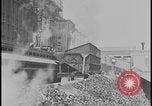Image Production de coke et de l'engrais à l'usine Ford de Rouge Dearborn Michigan USA, 1928, de la seconde 42 séquences d'archives historiques vidéo 65675078278