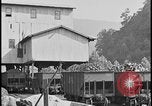 Image Ford Motor Company mine de charbon dans le Kentucky Dearborn Michigan USA, 1928, de la seconde 3 séquences d'archives historiques vidéo 65675078279