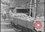 Image Ford Motor Company mine de charbon dans le Kentucky Dearborn Michigan USA, 1928, de la seconde 25 séquences d'archives historiques vidéo 65675078279