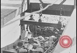 Image Ford Motor Company mine de charbon dans le Kentucky Dearborn Michigan USA, 1928, de la seconde 38 séquences d'archives historiques vidéo 65675078279