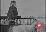 Image Ford Motor Company mine de minerai de fer dans la neige de l'hiver Dearborn Michigan USA, 1928, de la seconde 8 séquences d'archives historiques vidéo 65675078280