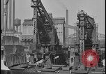Image Ford Motor Company mine de minerai de fer dans la neige de l'hiver Dearborn Michigan USA, 1928, de la seconde 37 séquences d'archives historiques vidéo 65675078280