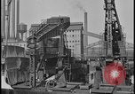 Image Ford Motor Company mine de minerai de fer dans la neige de l'hiver Dearborn Michigan USA, 1928, de la seconde 46 séquences d'archives historiques vidéo 65675078280