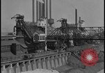 Image Ford Motor Company mine de minerai de fer dans la neige de l'hiver Dearborn Michigan USA, 1928, de la seconde 61 séquences d'archives historiques vidéo 65675078280