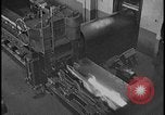 Image Rolling mill in Ford Rouge River steel plant Dearborn Michigan USA, 1928, de la seconde 28 séquences d'archives historiques vidéo 65675078288