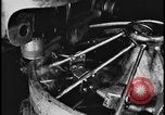 Image spoke wheel assembly Dearborn Michigan USA, 1928, de la seconde 8 séquences d'archives historiques vidéo 65675078291