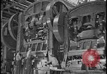 Image Ford factory car panel press machines Dearborn Michigan USA, 1928, de la seconde 8 séquences d'archives historiques vidéo 65675078292