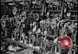 Image Ford factory car panel press machines Dearborn Michigan USA, 1928, de la seconde 23 séquences d'archives historiques vidéo 65675078292