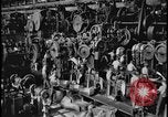 Image Ford factory car panel press machines Dearborn Michigan USA, 1928, de la seconde 32 séquences d'archives historiques vidéo 65675078292