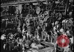 Image Ford factory car panel press machines Dearborn Michigan USA, 1928, de la seconde 34 séquences d'archives historiques vidéo 65675078292