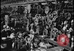 Image Ford factory car panel press machines Dearborn Michigan USA, 1928, de la seconde 38 séquences d'archives historiques vidéo 65675078292