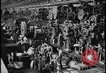 Image Ford factory car panel press machines Dearborn Michigan USA, 1928, de la seconde 42 séquences d'archives historiques vidéo 65675078292