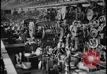 Image Ford factory car panel press machines Dearborn Michigan USA, 1928, de la seconde 44 séquences d'archives historiques vidéo 65675078292
