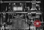 Image Ford factory car panel press machines Dearborn Michigan USA, 1928, de la seconde 58 séquences d'archives historiques vidéo 65675078292
