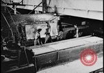 Image Le nettoyage et l'assemblage automobile Dearborn Michigan USA, 1928, de la seconde 13 séquences d'archives historiques vidéo 65675078294