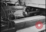 Image Le nettoyage et l'assemblage automobile Dearborn Michigan USA, 1928, de la seconde 20 séquences d'archives historiques vidéo 65675078294