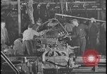 Image Le nettoyage et l'assemblage automobile Dearborn Michigan USA, 1928, de la seconde 60 séquences d'archives historiques vidéo 65675078294