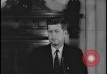 Standbild John Kennedy announcing his candidacy Washington DC USA, 1960, aus Sekunde 41 historischem Filmmaterial Videoclip 65675078298