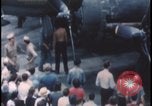 Standbild Memphis Belle Landung United States USA, 1943, aus Sekunde 14 historischem Filmmaterial Videoclip 65675078321
