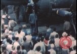 Standbild Memphis Belle Landung United States USA, 1943, aus Sekunde 17 historischem Filmmaterial Videoclip 65675078321