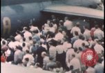 Standbild Memphis Belle Landung United States USA, 1943, aus Sekunde 30 historischem Filmmaterial Videoclip 65675078321