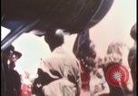 Immagine di Folla di toccare United States USA, 1943, secondo 23 filmato di repertorio 65675078326