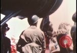 Immagine di Folla di toccare United States USA, 1943, secondo 24 filmato di repertorio 65675078326
