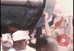 Immagine di Folla di toccare United States USA, 1943, secondo 32 filmato di repertorio 65675078326