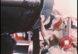 Immagine di Folla di toccare United States USA, 1943, secondo 36 filmato di repertorio 65675078326